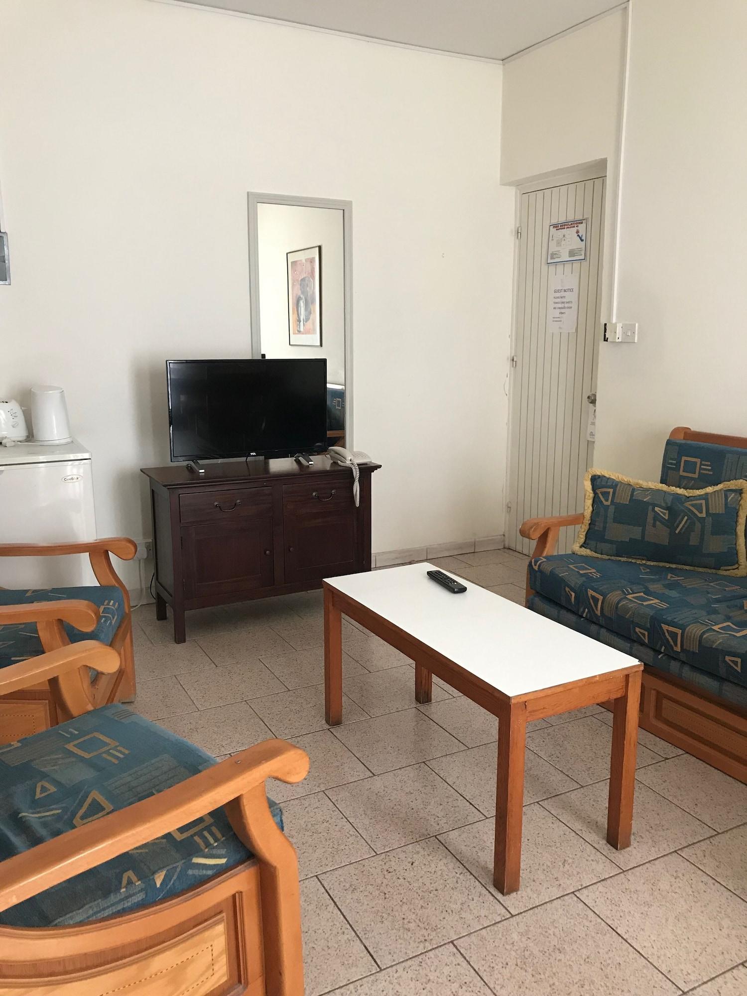 Daphne Hotel Apartments (Adults Only) Paphos Luaran gambar