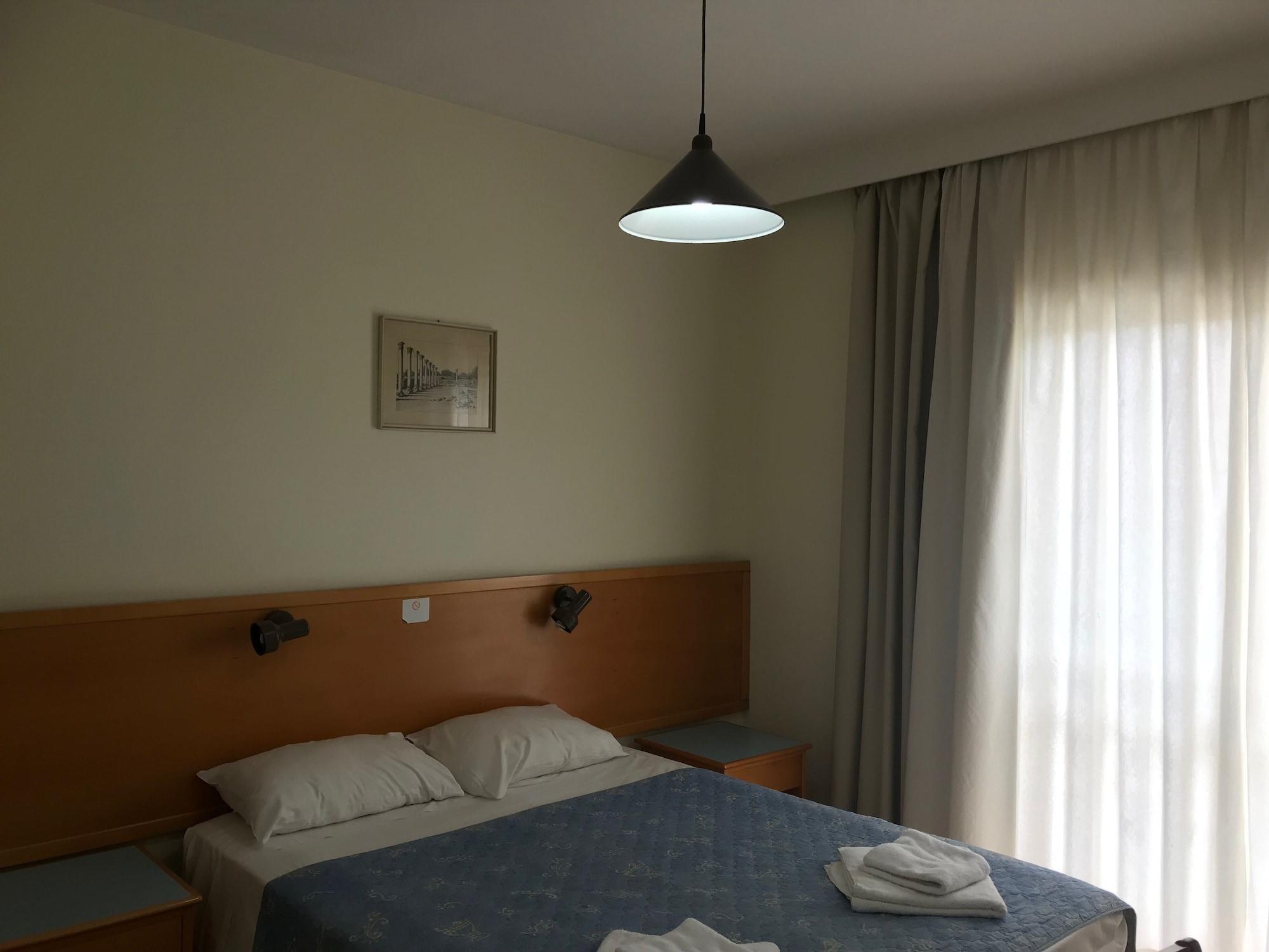 Daphne Hotel Apartments (Adults Only) Paphos Luaran gambar