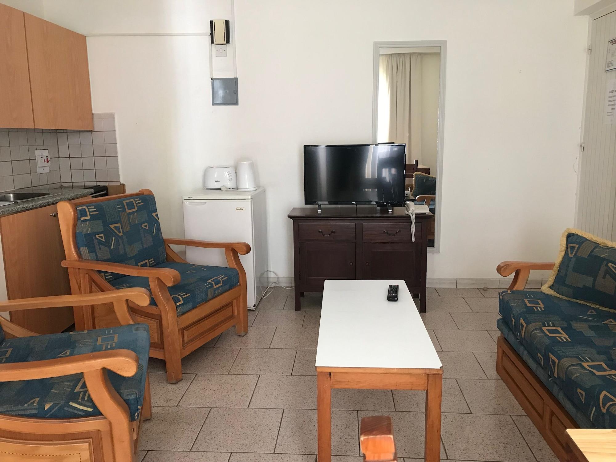 Daphne Hotel Apartments (Adults Only) Paphos Luaran gambar