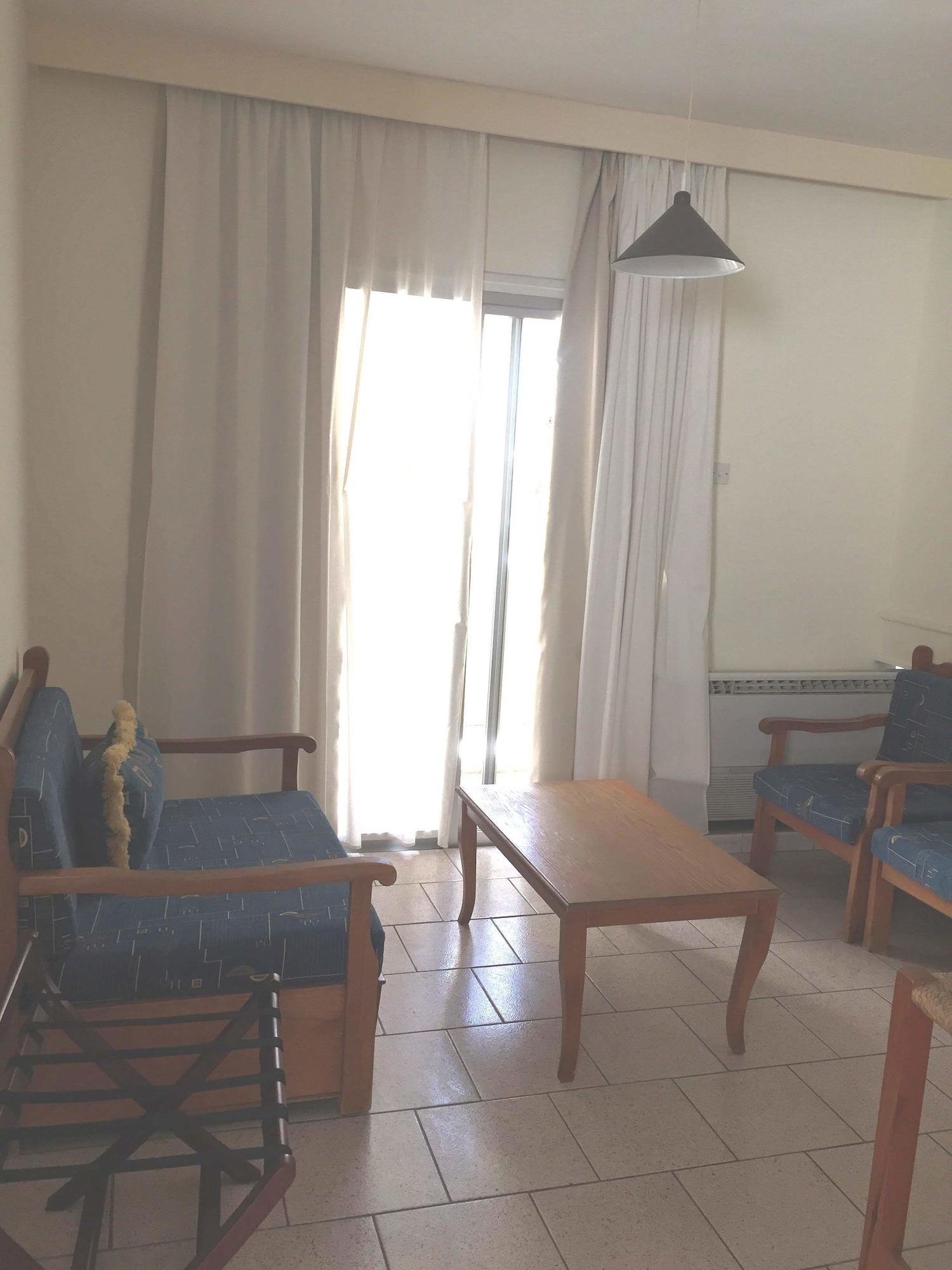 Daphne Hotel Apartments (Adults Only) Paphos Luaran gambar