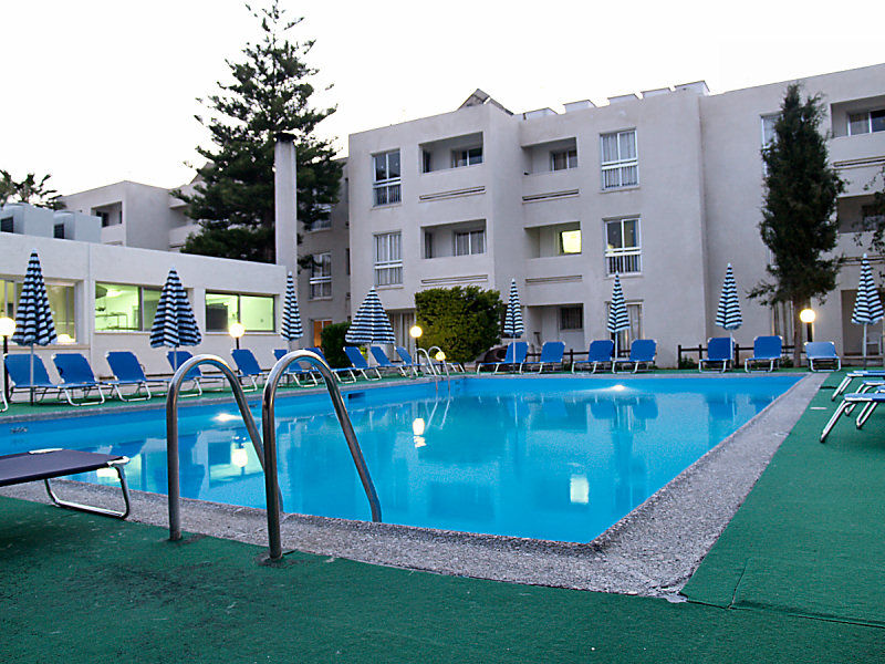 Daphne Hotel Apartments (Adults Only) Paphos Luaran gambar
