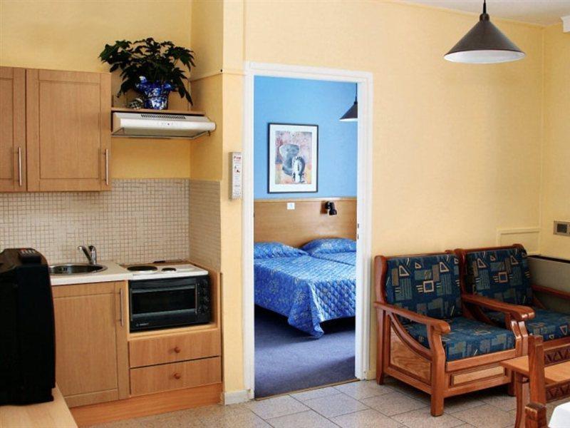 Daphne Hotel Apartments (Adults Only) Paphos Luaran gambar